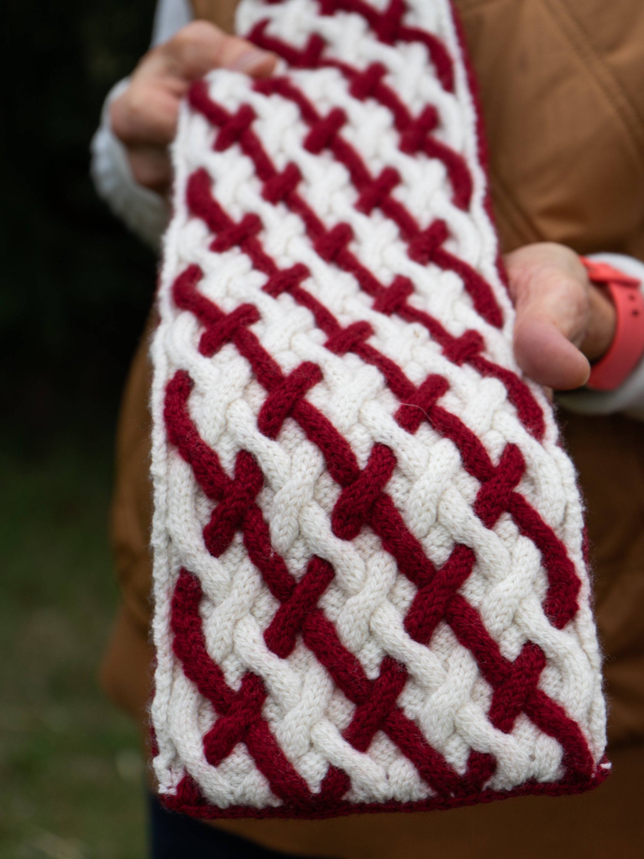 Cabled Plaid Scarf & Hat By Isle of Yarn