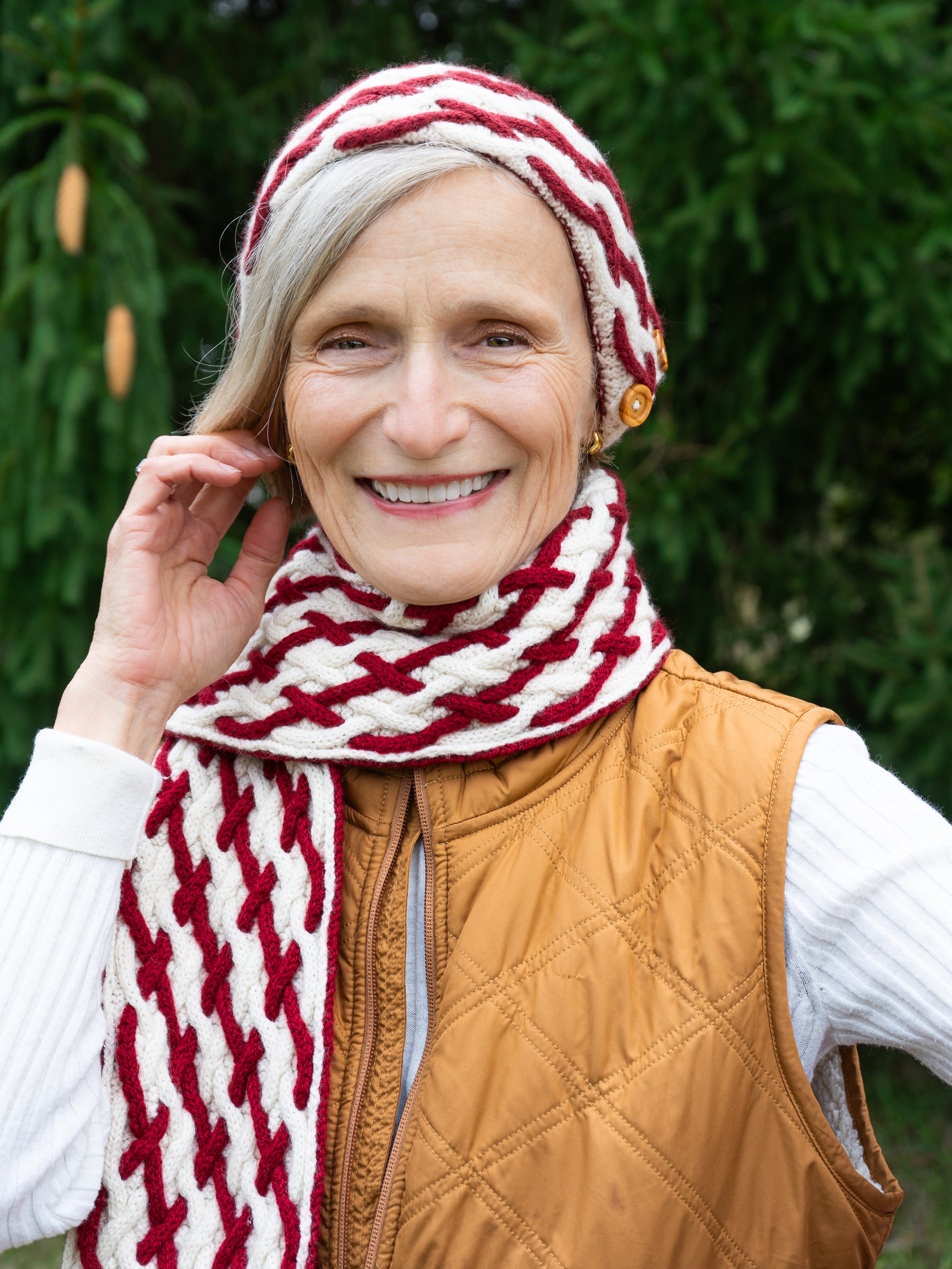 Cabled Plaid Scarf & Hat By Isle of Yarn