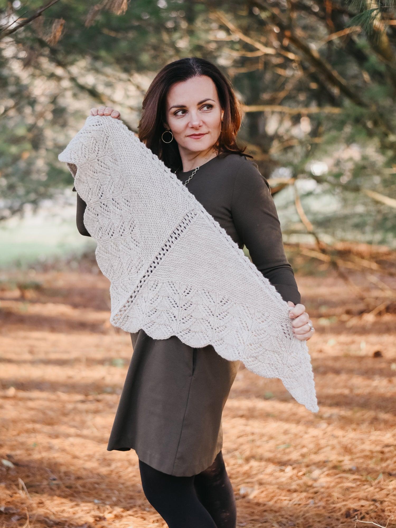 Les Abeilles Shawl