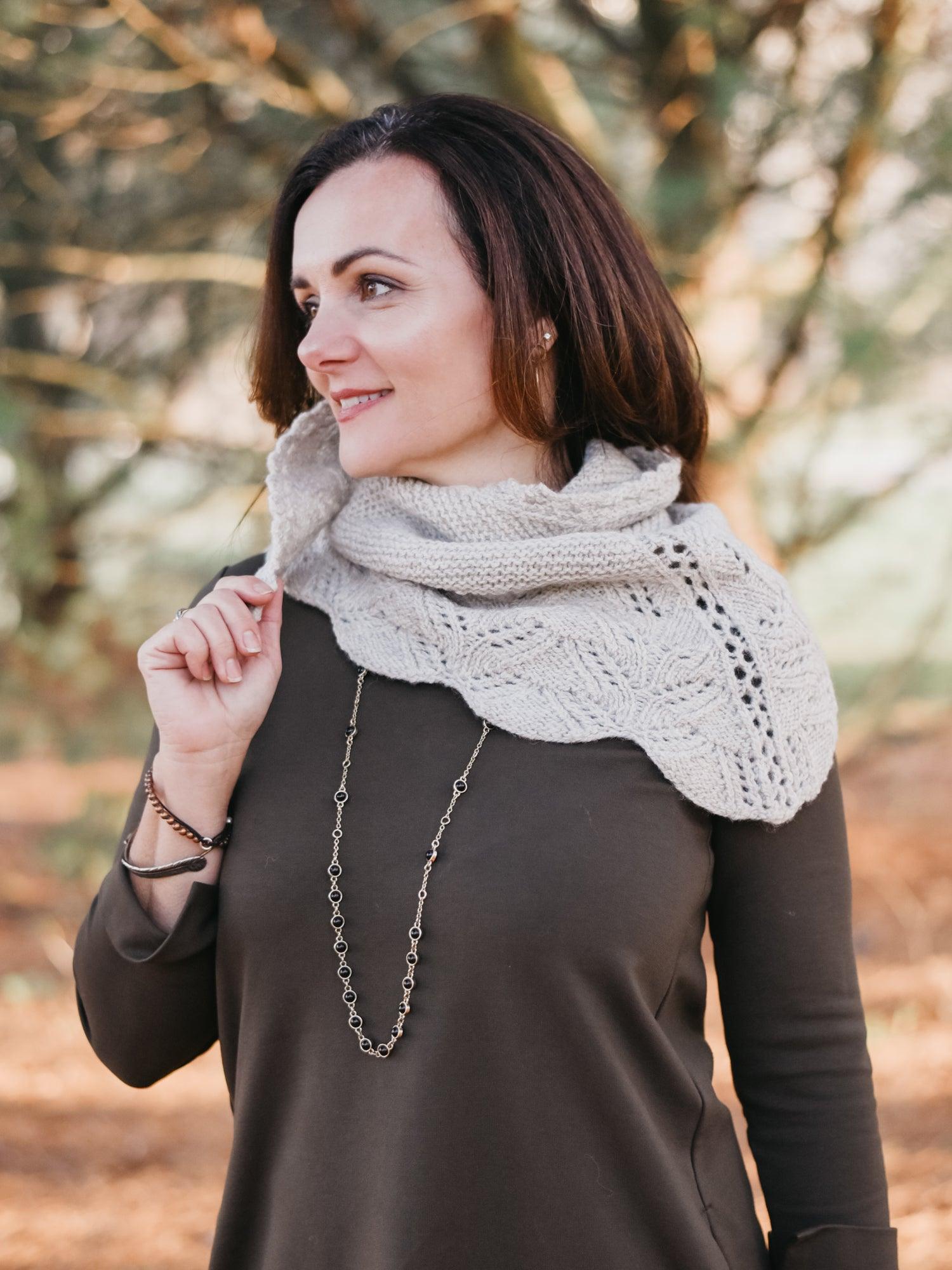 Les Abeilles Shawl