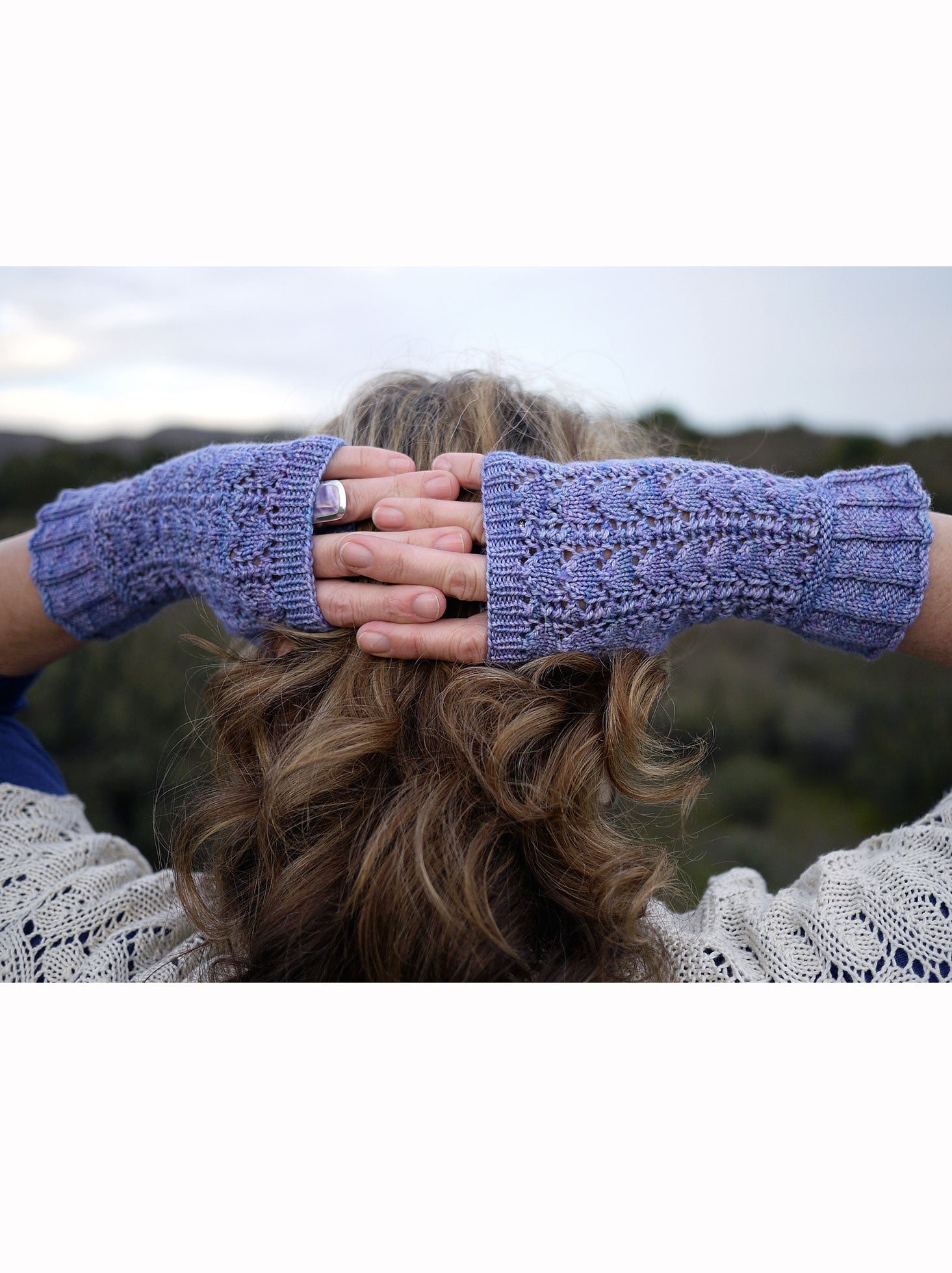 Eliza Lace Mitts