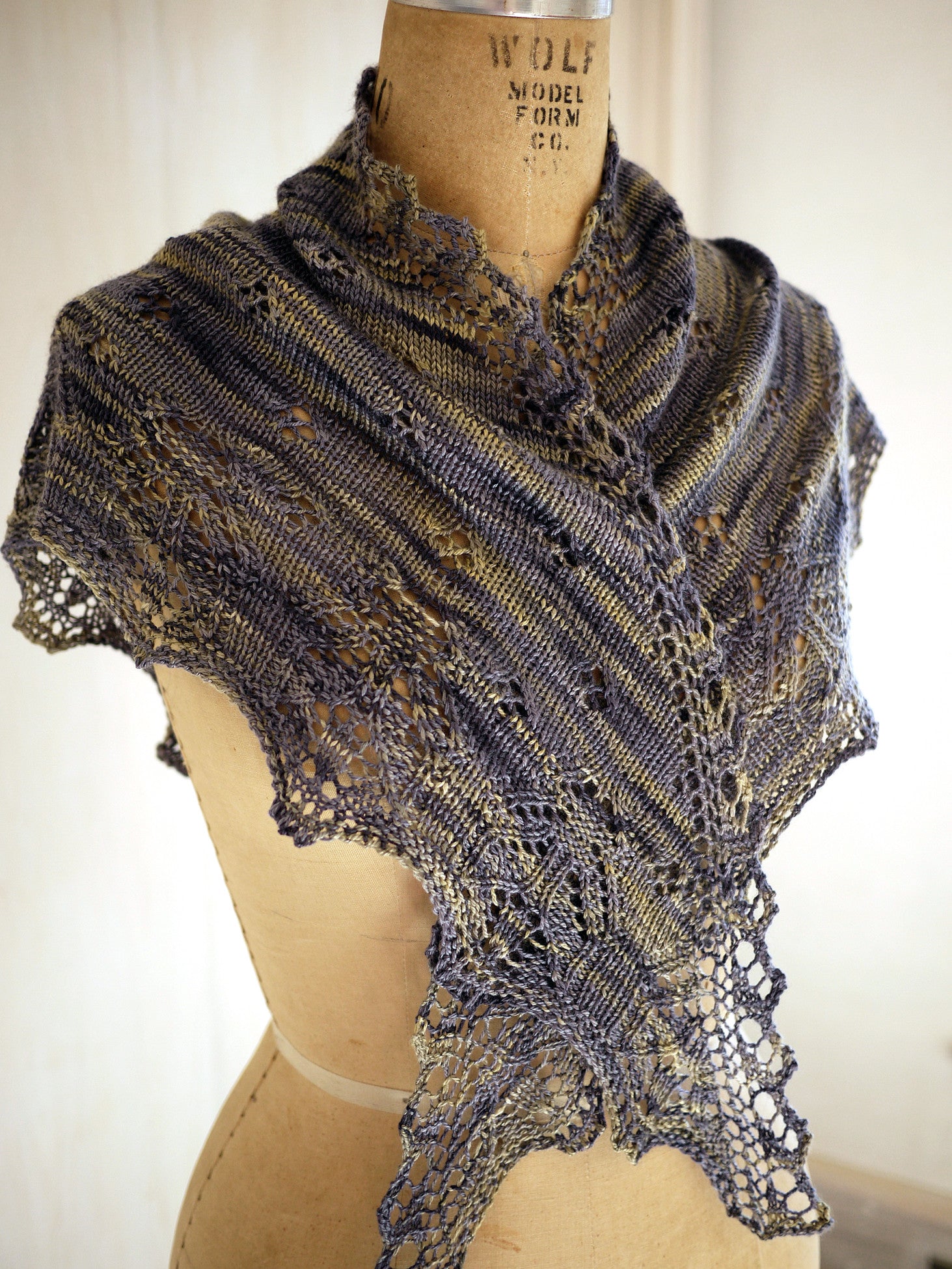 Luciole Triangle Shawl