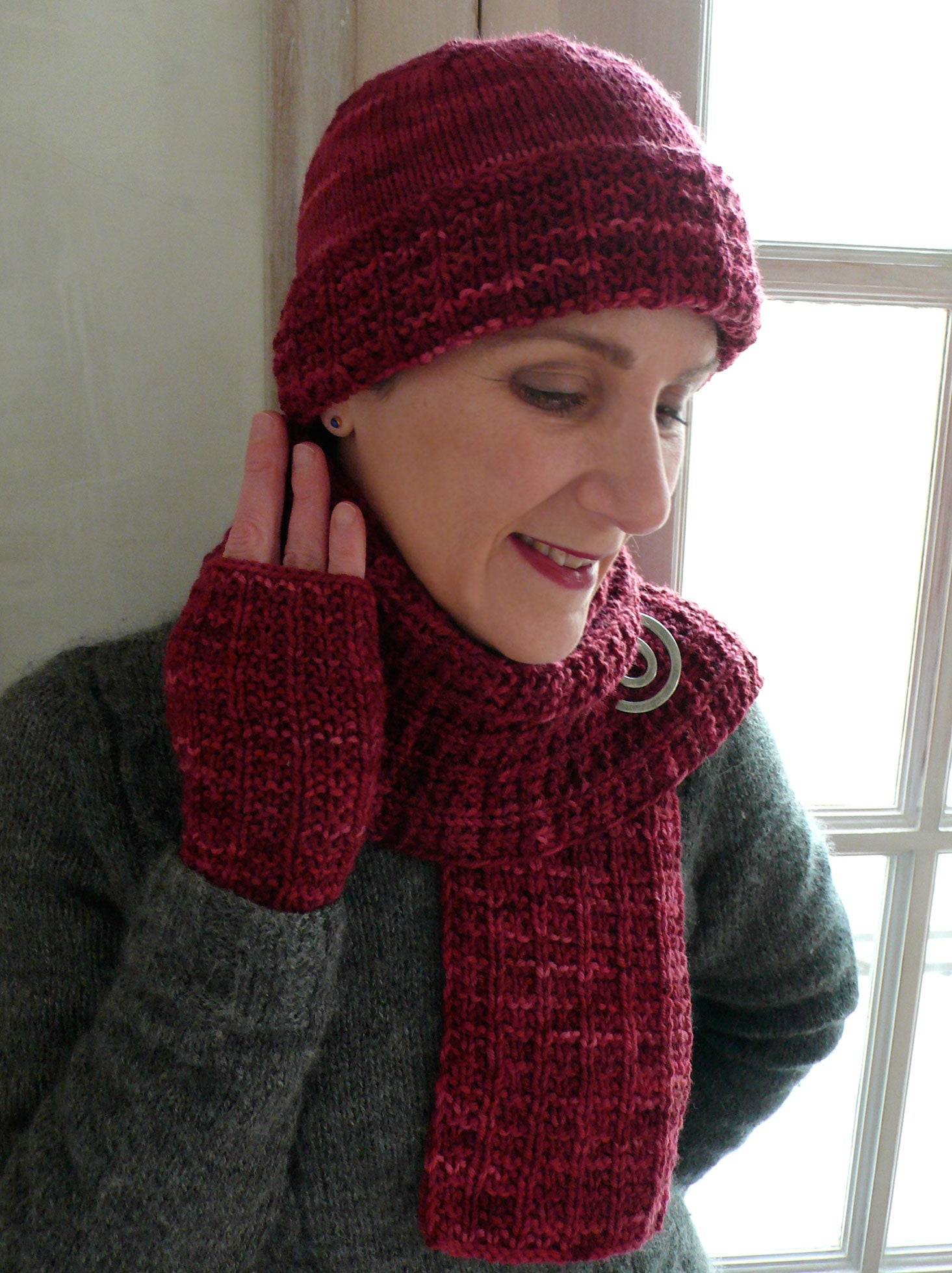 Matterhorn Mitts, Hat, and Scarf Set