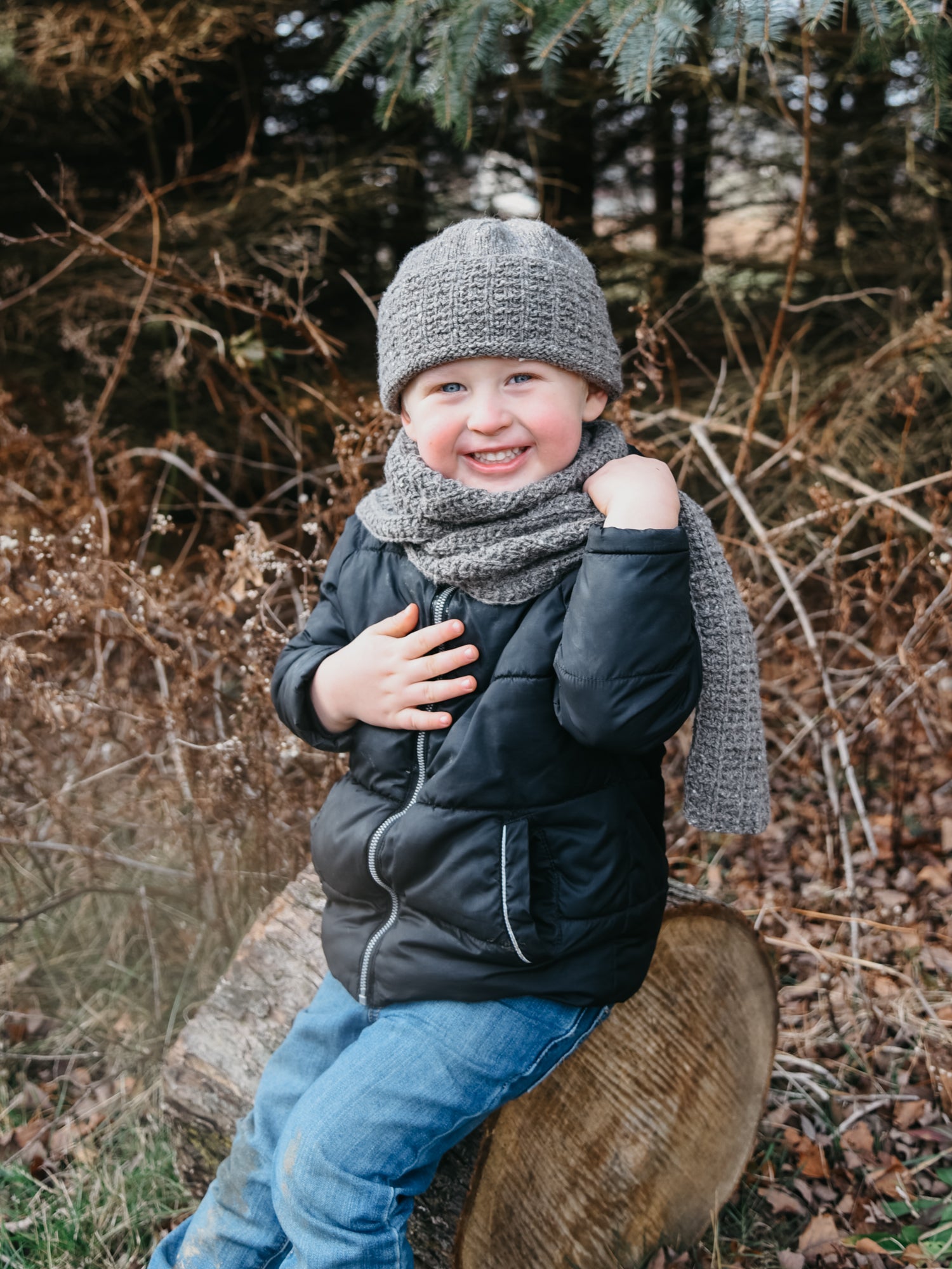 Matterhorn Mitts, Hat, and Scarf Set