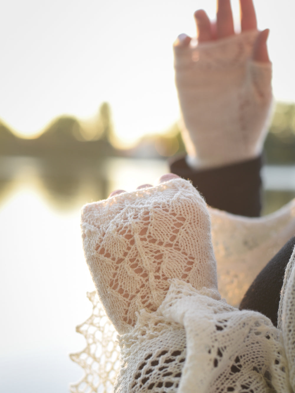 Orchid Lace Mitts