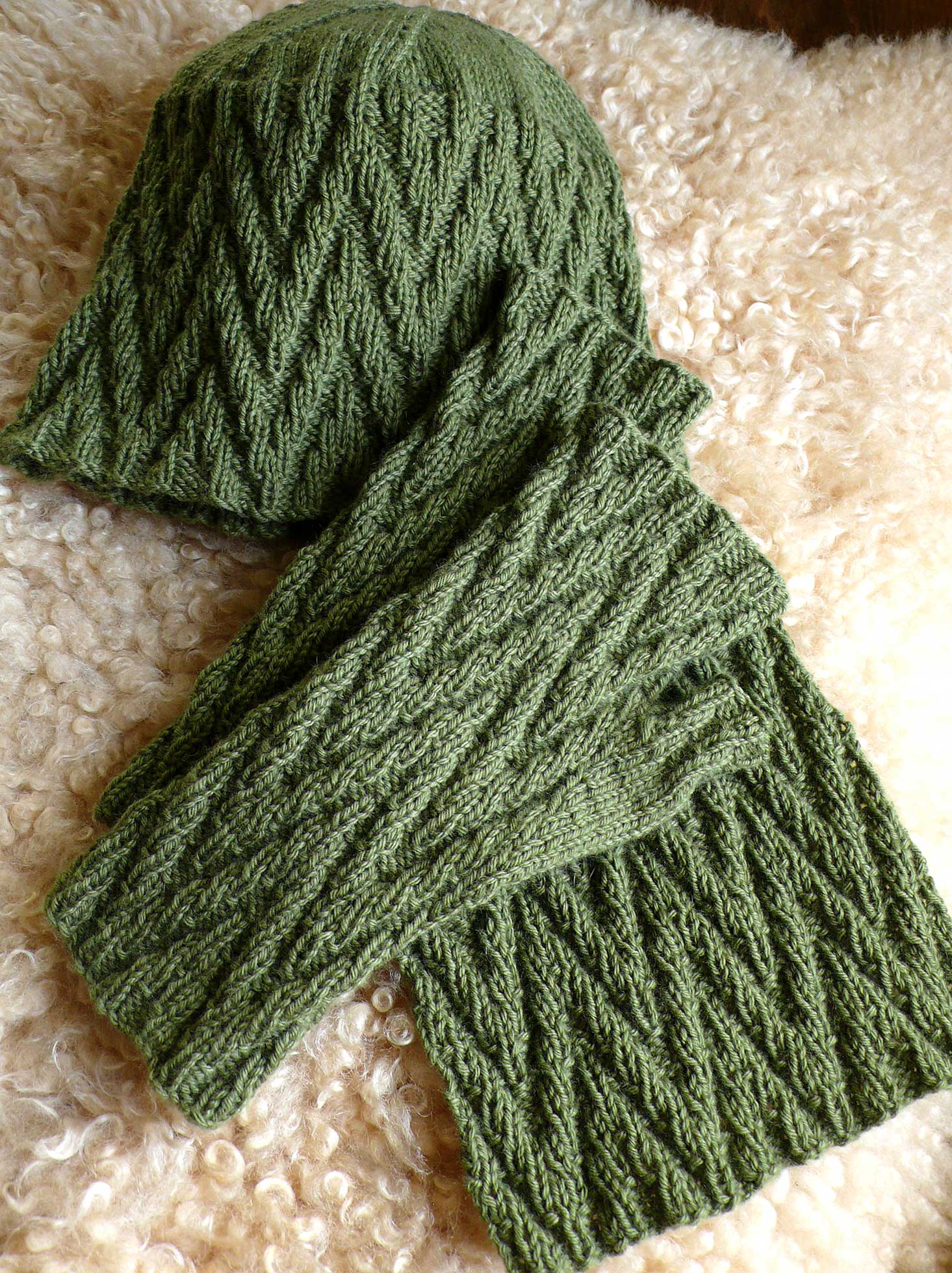 Zig Zag Mitts, Hat, & Scarf